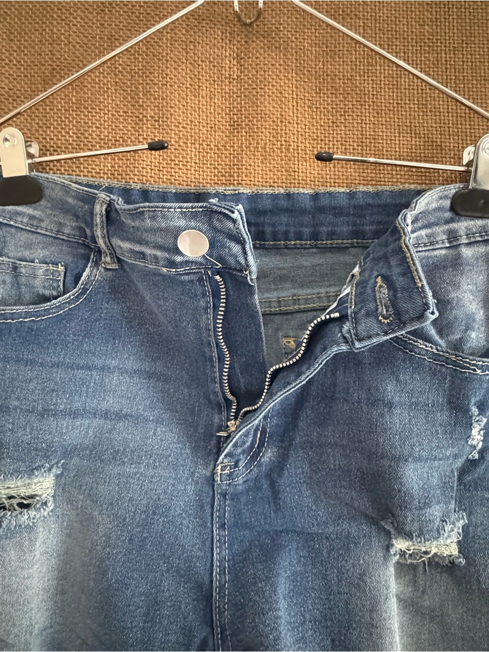 Jessica Jeans Classic Distressed Stretchy Women's Denim Shorts - Blue - Picture 3 of 8